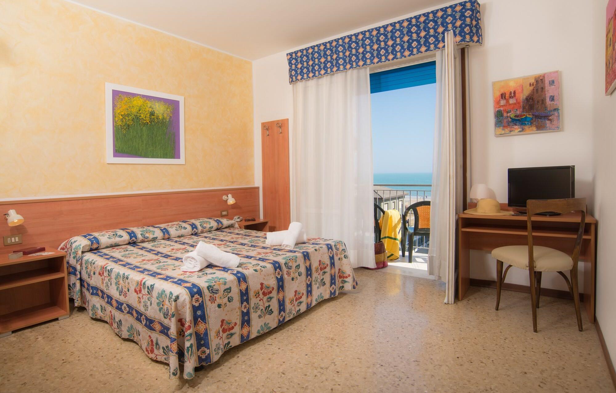 Hotel Azzorre Lido di Jesolo Luaran gambar