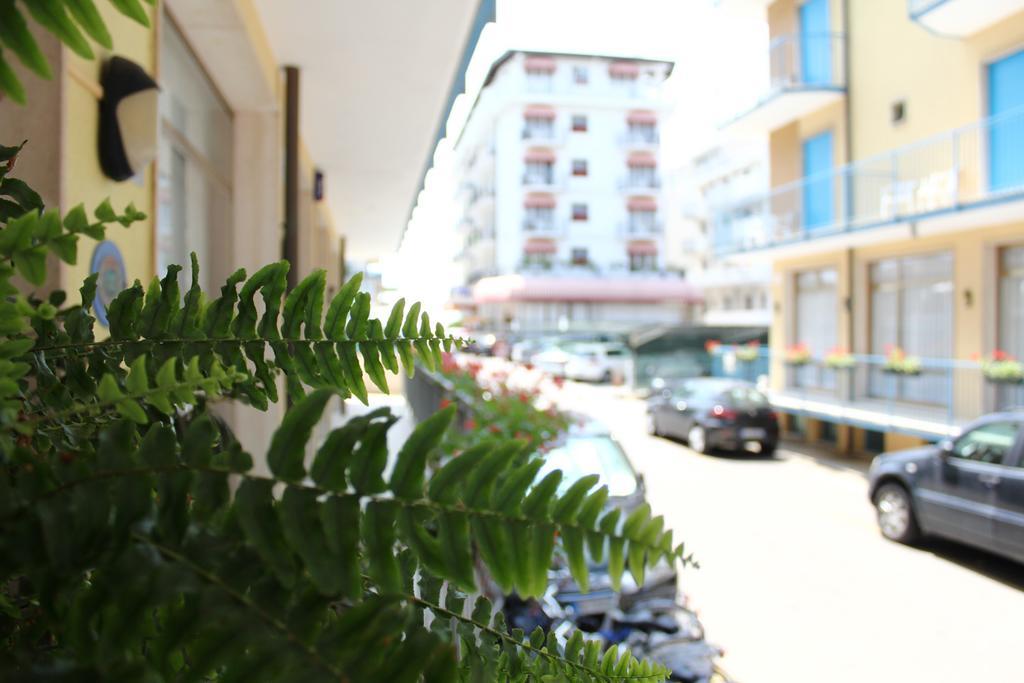 Hotel Azzorre Lido di Jesolo Luaran gambar