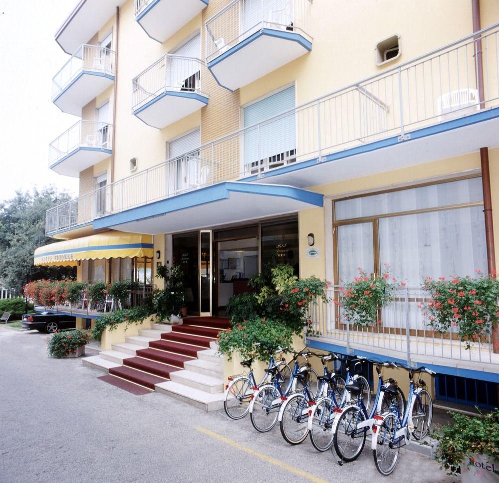 Hotel Azzorre Lido di Jesolo Luaran gambar